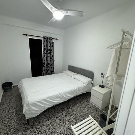 Apartamento De Habitaciones Privadas En El Centro De Málaga Exteriör bild