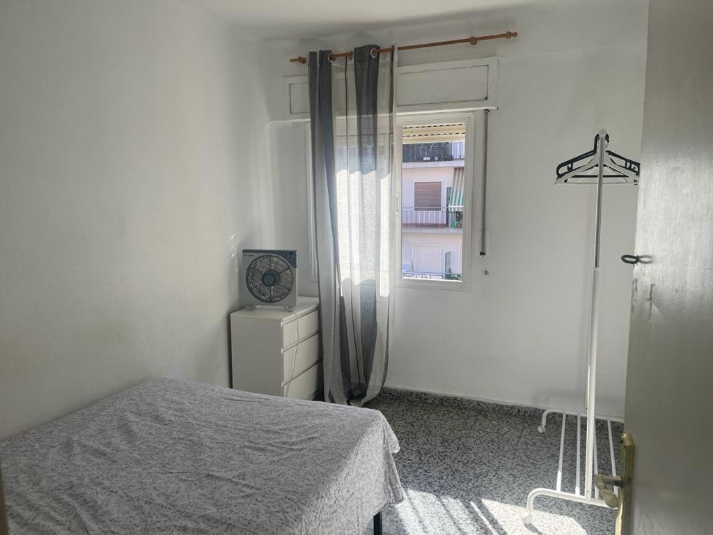 Apartamento De Habitaciones Privadas En El Centro De Málaga Exteriör bild