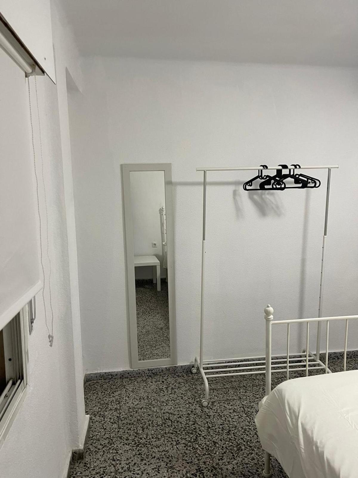 Apartamento De Habitaciones Privadas En El Centro De Málaga Exteriör bild