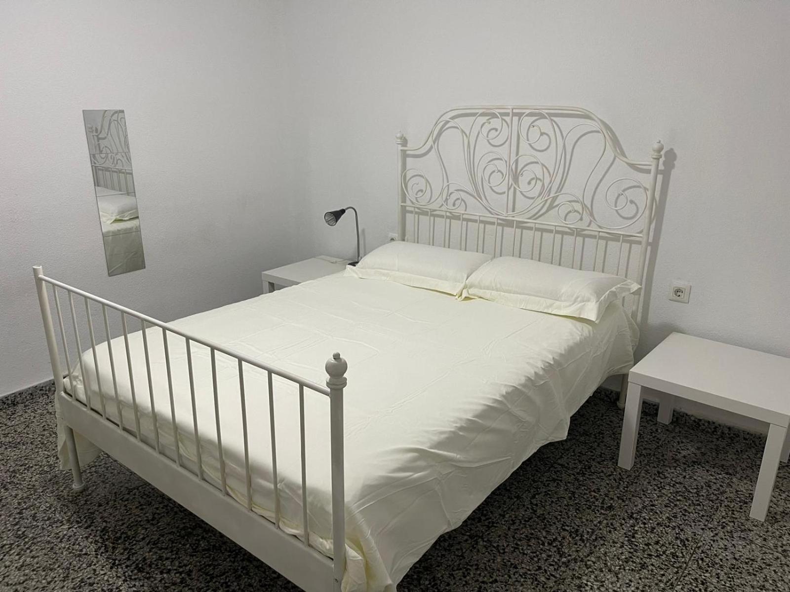 Apartamento De Habitaciones Privadas En El Centro De Málaga Exteriör bild