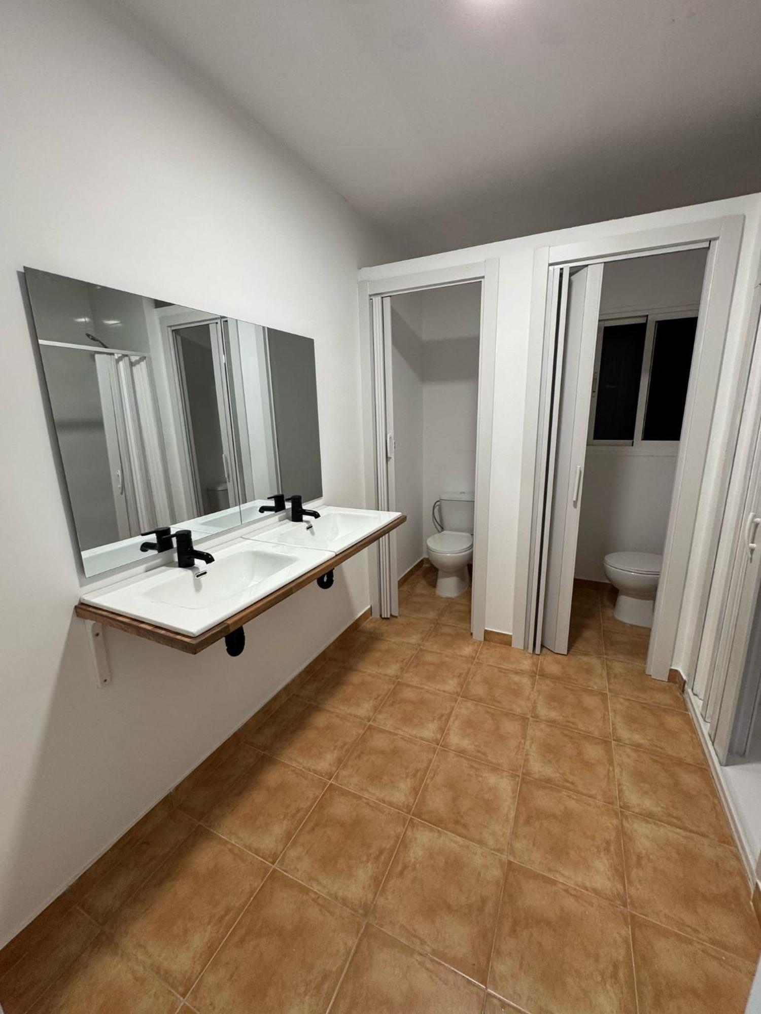 Apartamento De Habitaciones Privadas En El Centro De Málaga Exteriör bild